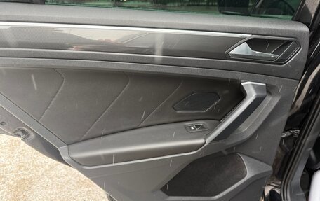 Volkswagen Tiguan II, 2018 год, 3 200 000 рублей, 7 фотография