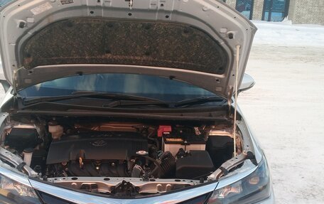 Toyota Corolla, 2022 год, 2 000 000 рублей, 7 фотография
