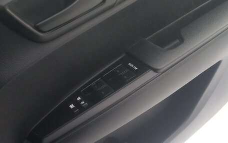 Toyota Corolla, 2022 год, 2 000 000 рублей, 15 фотография