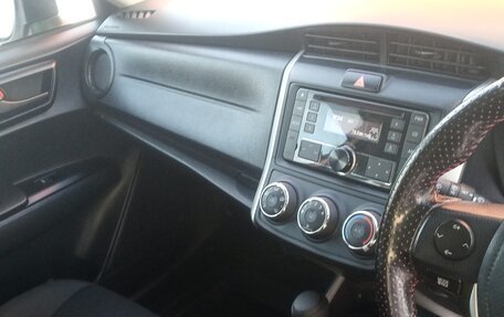 Toyota Corolla, 2022 год, 2 000 000 рублей, 13 фотография