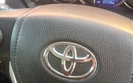 Toyota Corolla, 2022 год, 2 000 000 рублей, 12 фотография