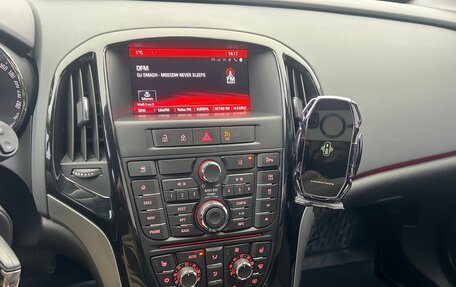 Opel Astra J, 2014 год, 25 фотография