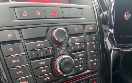 Opel Astra J, 2014 год, 30 фотография