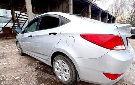 Hyundai Solaris II рестайлинг, 2015 год, 550 000 рублей, 7 фотография