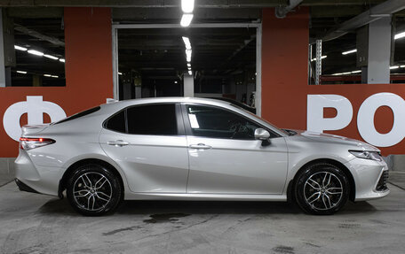 Toyota Camry, 2022 год, 2 698 000 рублей, 4 фотография