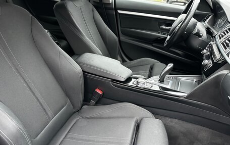 BMW 3 серия, 2019 год, 2 100 000 рублей, 17 фотография