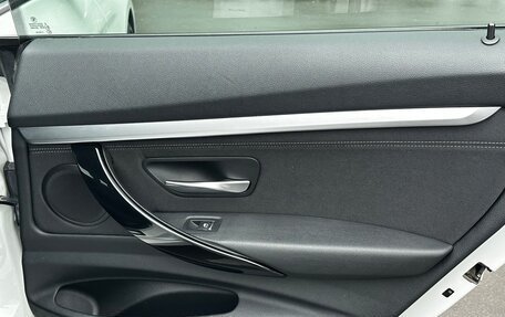 BMW 3 серия, 2019 год, 2 100 000 рублей, 24 фотография