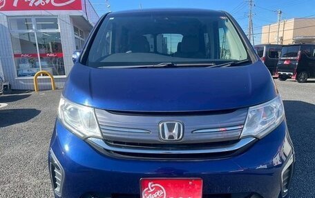 Honda Stepwgn IV, 2015 год, 1 290 000 рублей, 3 фотография