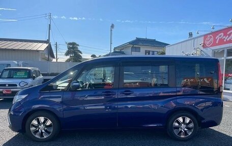 Honda Stepwgn IV, 2015 год, 1 290 000 рублей, 5 фотография