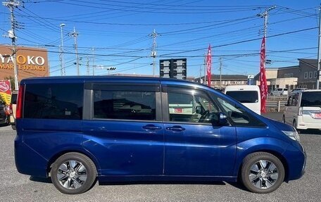 Honda Stepwgn IV, 2015 год, 1 290 000 рублей, 4 фотография