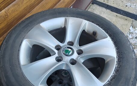 Skoda Yeti I рестайлинг, 2013 год, 965 000 рублей, 26 фотография