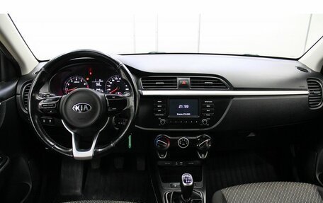 KIA Rio IV, 2017 год, 1 349 000 рублей, 9 фотография