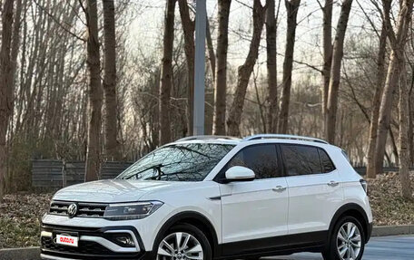 Volkswagen T-Cross I, 2022 год, 1 376 555 рублей, 3 фотография