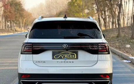 Volkswagen T-Cross I, 2022 год, 1 376 555 рублей, 6 фотография