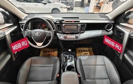 Toyota RAV4, 2016 год, 1 750 000 рублей, 7 фотография