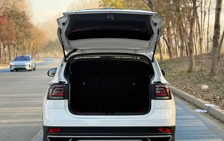 Volkswagen T-Cross I, 2022 год, 1 376 555 рублей, 9 фотография