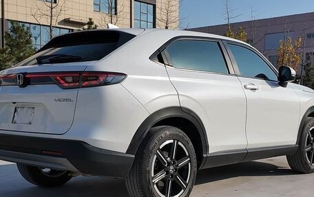 Honda Vezel, 2023 год, 1 988 000 рублей, 4 фотография