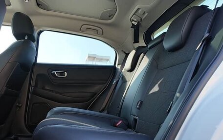 Honda Vezel, 2023 год, 1 988 000 рублей, 15 фотография