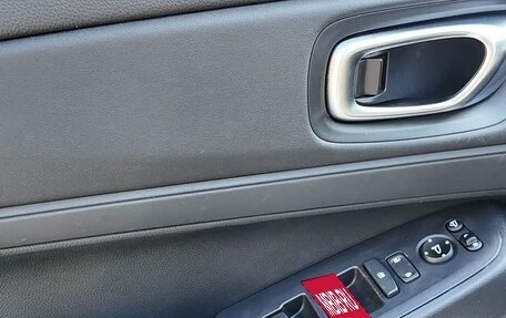 Honda Vezel, 2023 год, 1 988 000 рублей, 9 фотография