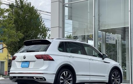 Volkswagen Tiguan II, 2022 год, 2 830 111 рублей, 6 фотография