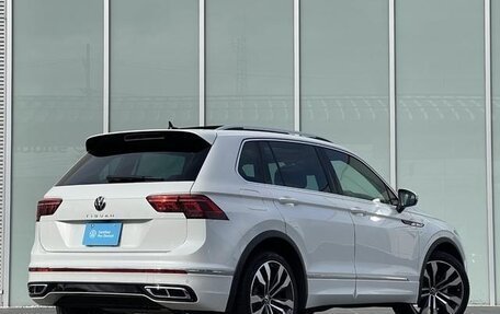 Volkswagen Tiguan II, 2022 год, 2 830 111 рублей, 4 фотография