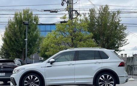 Volkswagen Tiguan II, 2022 год, 2 830 111 рублей, 5 фотография