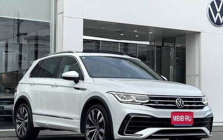 Volkswagen Tiguan II, 2022 год, 2 830 111 рублей, 3 фотография