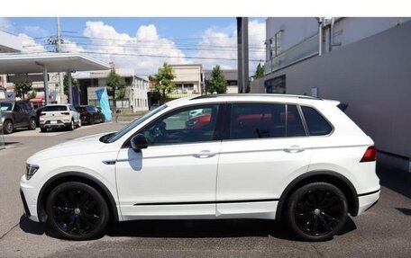 Volkswagen Tiguan II, 2020 год, 2 125 111 рублей, 4 фотография