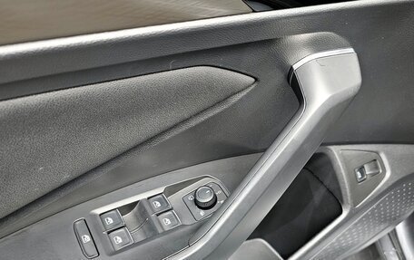 Volkswagen Jetta VII, 2021 год, 2 200 000 рублей, 15 фотография