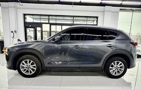 Mazda CX-5 II, 2022 год, 2 617 000 рублей, 7 фотография