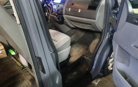 Volkswagen Transporter T5 рестайлинг, 2008 год, 1 300 000 рублей, 10 фотография