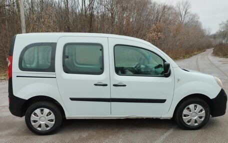 Renault Kangoo II рестайлинг, 2009 год, 528 000 рублей, 3 фотография