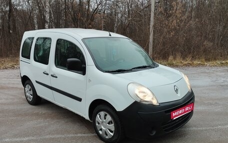 Renault Kangoo II рестайлинг, 2009 год, 528 000 рублей, 2 фотография
