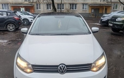 Volkswagen Polo VI (EU Market), 2013 год, 1 100 000 рублей, 1 фотография