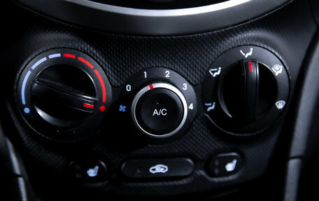 Hyundai Solaris II рестайлинг, 2011 год, 799 900 рублей, 22 фотография