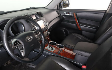 Toyota Highlander III, 2012 год, 2 149 000 рублей, 8 фотография
