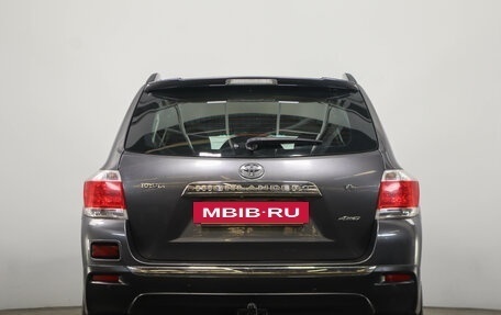 Toyota Highlander III, 2012 год, 2 149 000 рублей, 6 фотография