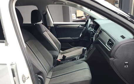 Volkswagen T-Roc I, 2022 год, 1 850 006 рублей, 14 фотография