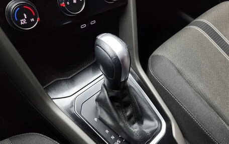 Volkswagen T-Roc I, 2022 год, 1 850 006 рублей, 16 фотография