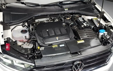 Volkswagen T-Roc I, 2022 год, 1 850 006 рублей, 19 фотография