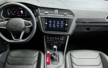 Volkswagen Tiguan II, 2021 год, 2 510 050 рублей, 7 фотография