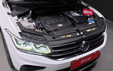 Volkswagen Tiguan II, 2021 год, 2 510 050 рублей, 10 фотография