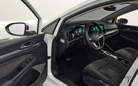 Volkswagen Golf VIII, 2022 год, 2 400 006 рублей, 14 фотография