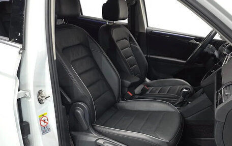 Volkswagen Tiguan II, 2022 год, 2 800 006 рублей, 13 фотография