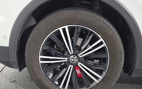 Volkswagen Tiguan II, 2022 год, 2 800 006 рублей, 18 фотография