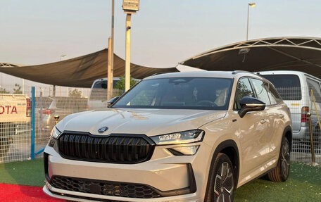 Skoda Kodiaq, 2025 год, 6 043 000 рублей, 4 фотография