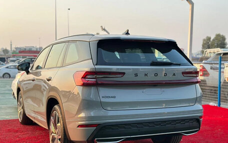 Skoda Kodiaq, 2025 год, 6 043 000 рублей, 10 фотография