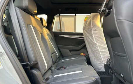 Skoda Kodiaq, 2025 год, 6 043 000 рублей, 11 фотография