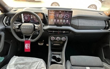 Skoda Kodiaq, 2025 год, 6 043 000 рублей, 7 фотография