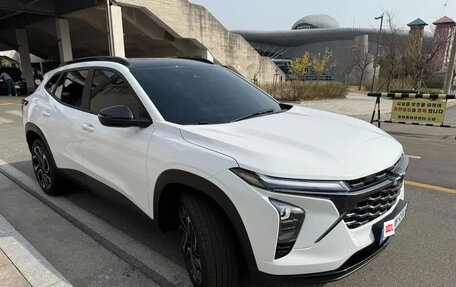 Chevrolet Trax, 2023 год, 1 800 077 рублей, 8 фотография